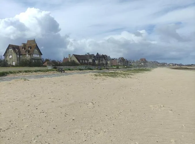 Les Jardins De La Breche Vendégház